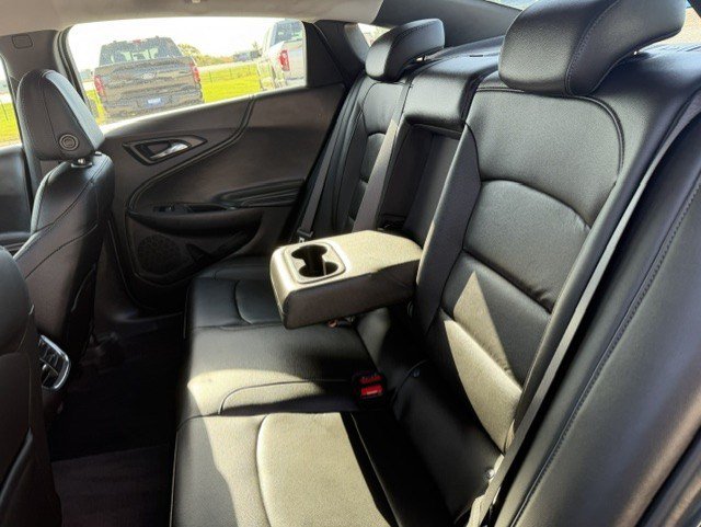 Used 2020 Chevrolet Malibu LT w/ Leather Package FWD image 25