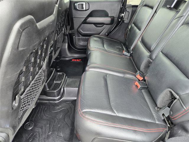 Used 2018 Jeep Wrangler Unlimited Rubicon AWD/4WD image 30