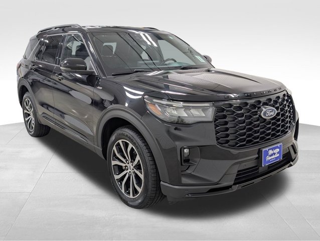 Certified 2025 Ford Explorer ST-Line AWD/4WD image 18