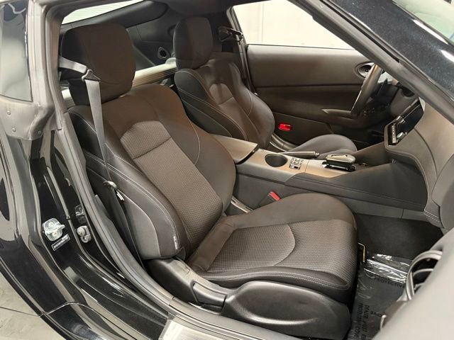 Used 2024 Nissan Z Sport w/ Floor Mat Package RWD image 32