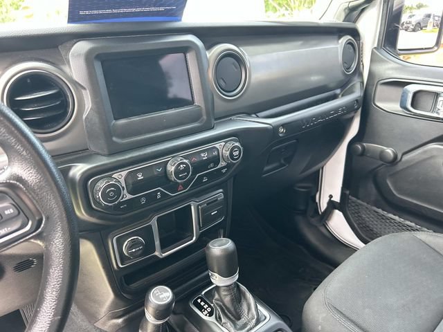 Used 2022 Jeep Wrangler Sport AWD/4WD image 14