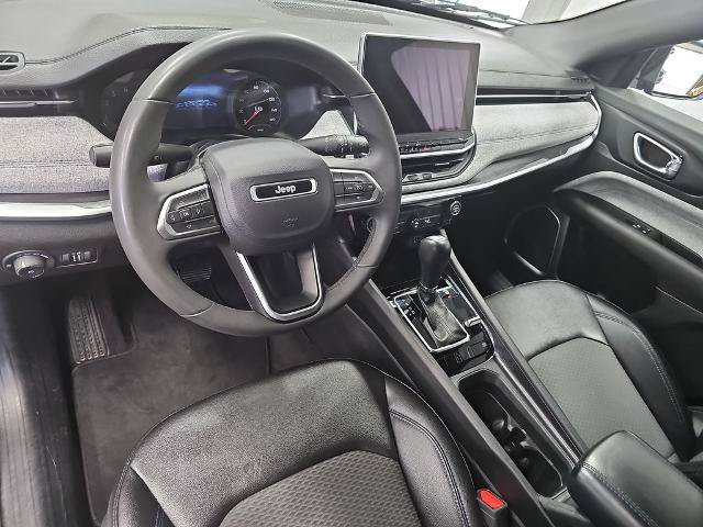 Used 2024 Jeep Compass Latitude AWD/4WD image 15