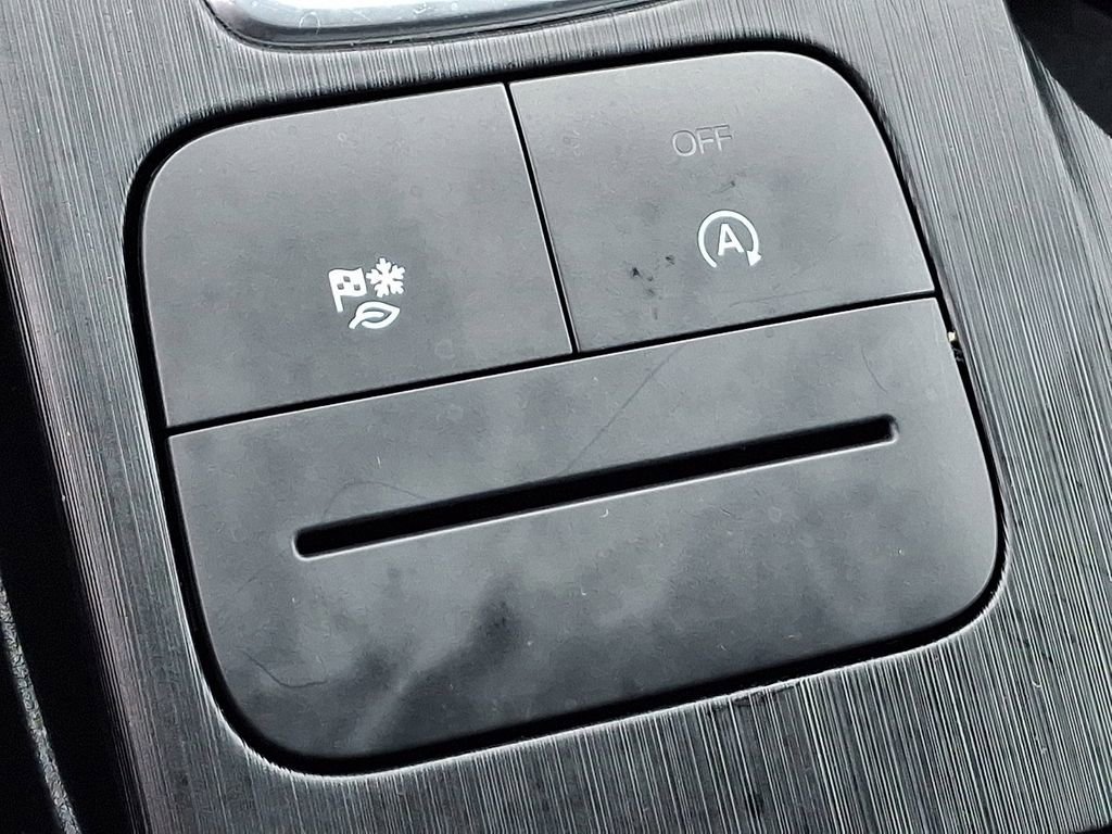 Certified 2022 Ford Escape SE w/ Convenience Package image 24