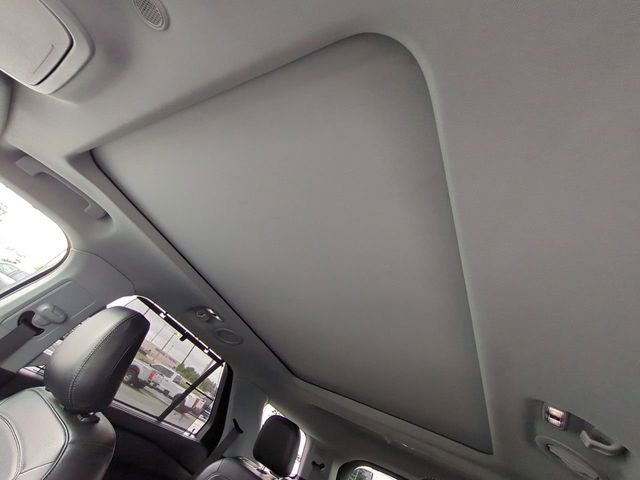 Certified 2022 Ford Explorer Limited w/ Equipment Group 301A image 24