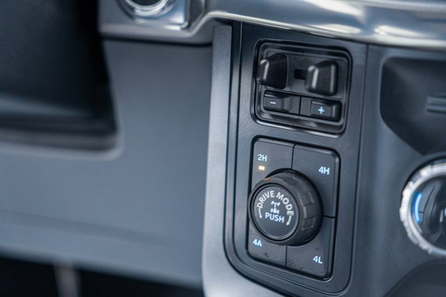 Certified 2024 Ford F150 Lariat w/ FX4 Off-Road Package image 30