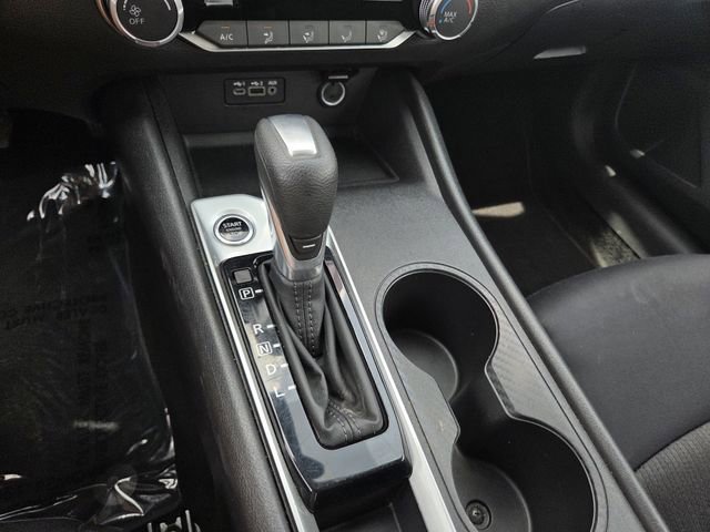 Used 2025 Nissan Altima 2.5 SV FWD image 10