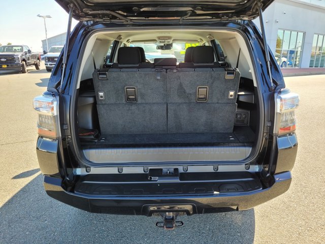 Used 2024 Toyota 4Runner SR5 image 10