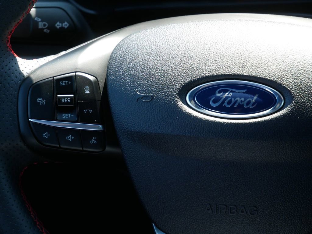Certified 2024 Ford Escape ST-Line w/ Tech Pack #1 AWD/4WD image 18