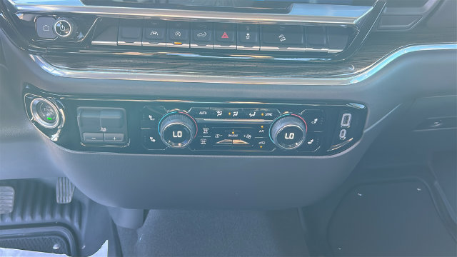 Used 2025 Chevrolet Silverado 1500 LT Trail Boss w/ Protection Package AWD/4WD image 21