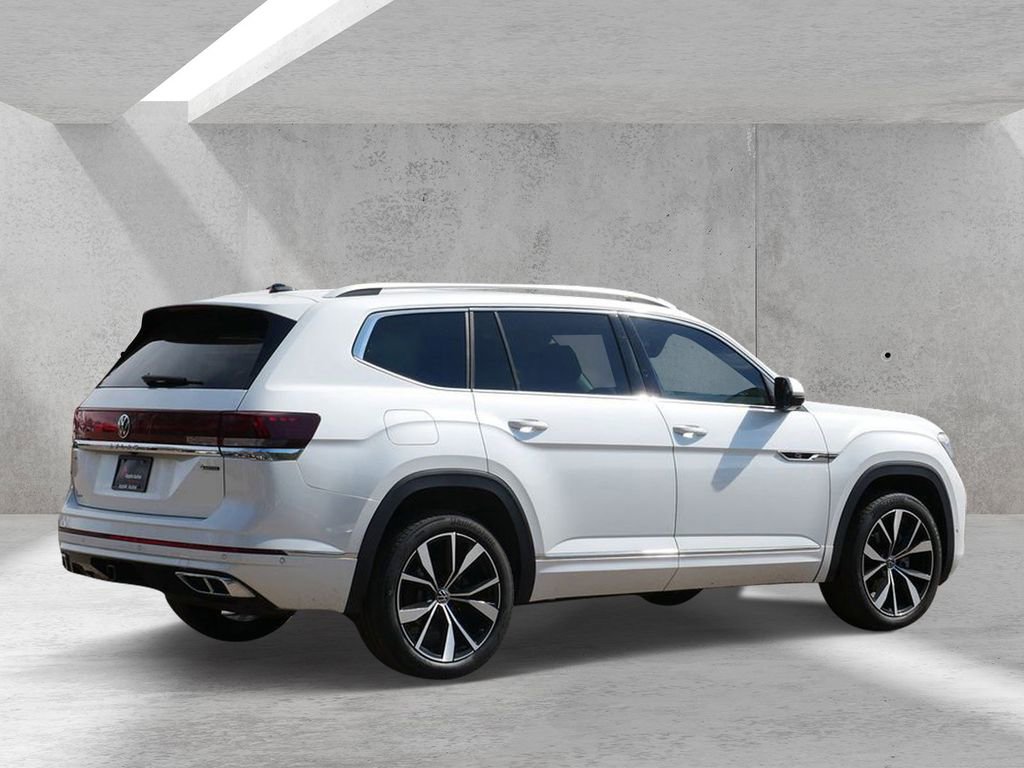 Used 2024 Volkswagen Atlas SEL Premium R-Line AWD/4WD image 3