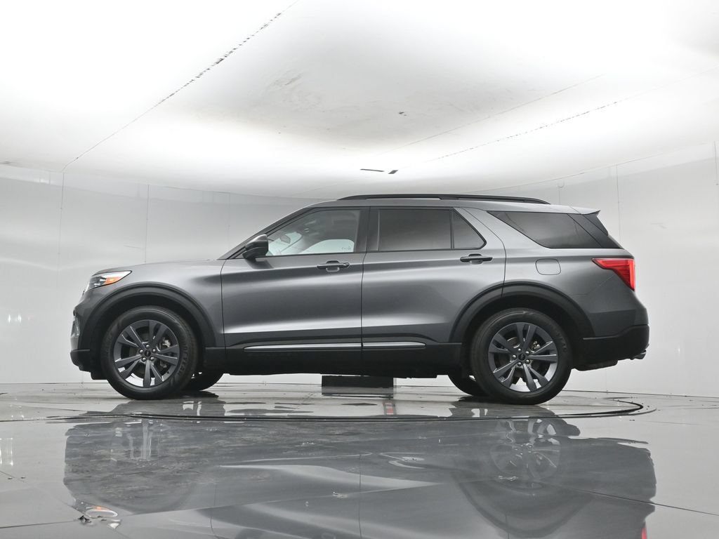 Certified 2023 Ford Explorer XLT w/ Equipment Group 202A RWD image 56