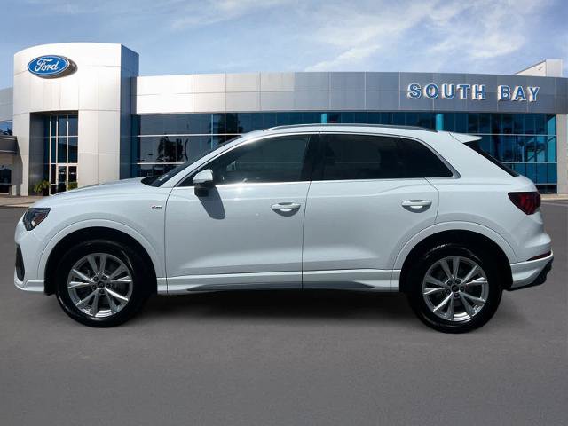 Used 2024 Audi Q3 2.0T Premium AWD/4WD image 2