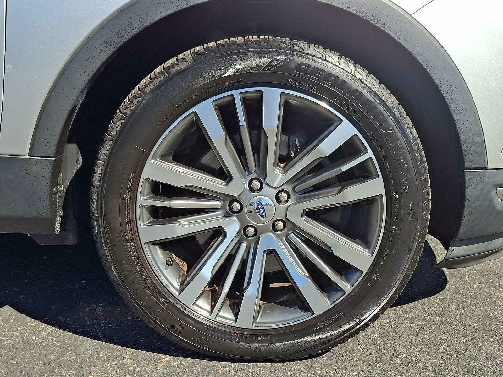 Certified 2018 Ford Explorer Platinum AWD/4WD image 8