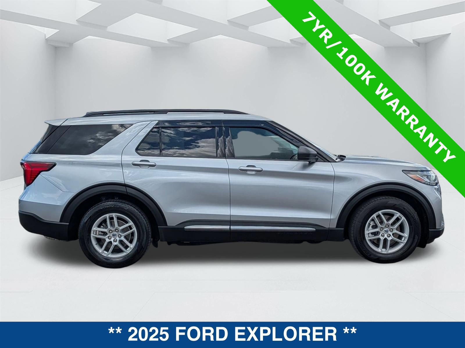 Certified 2025 Ford Explorer Active image 6