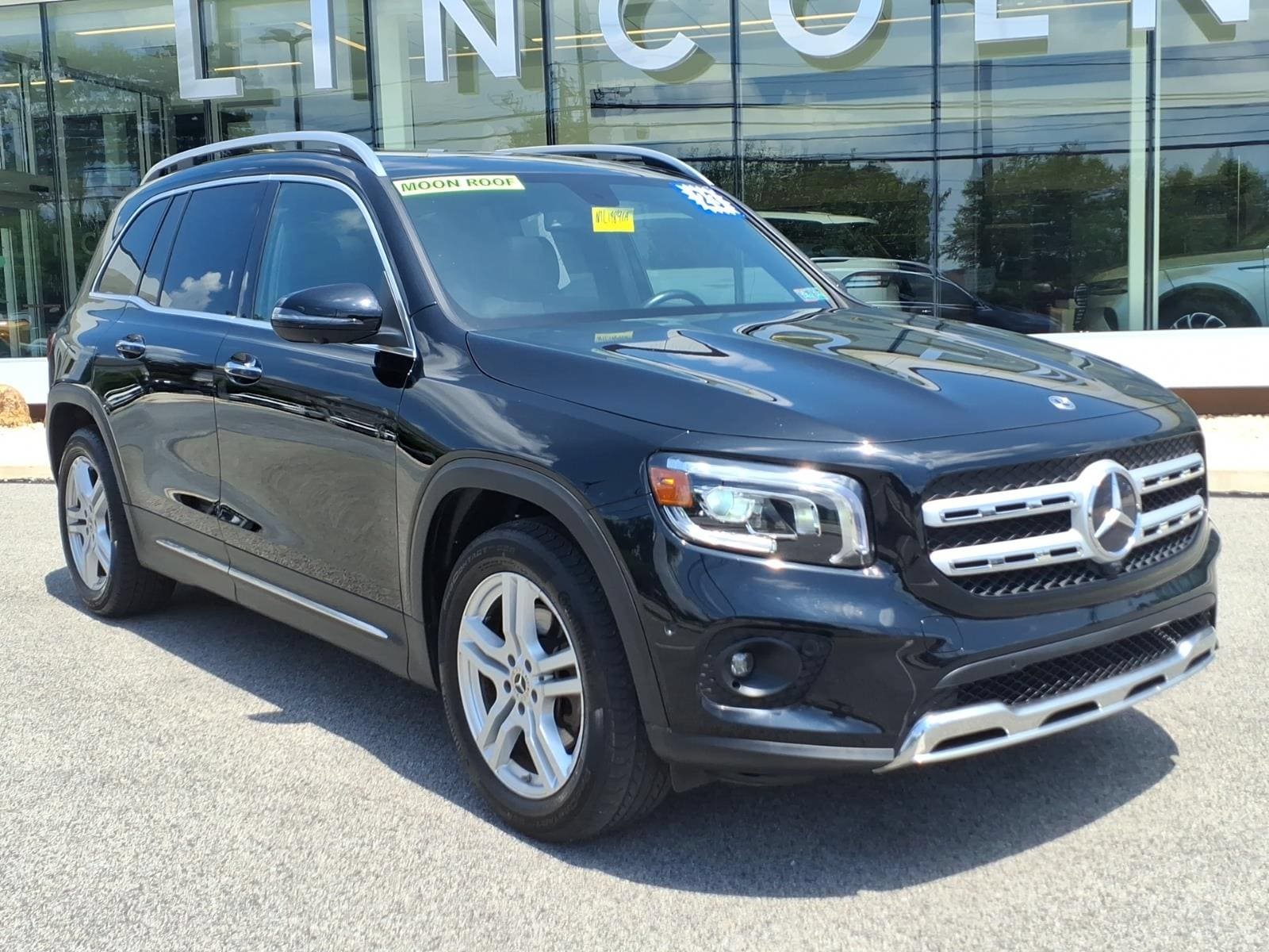 Used 2023 Mercedes-Benz GLB 250 4MATIC image 1
