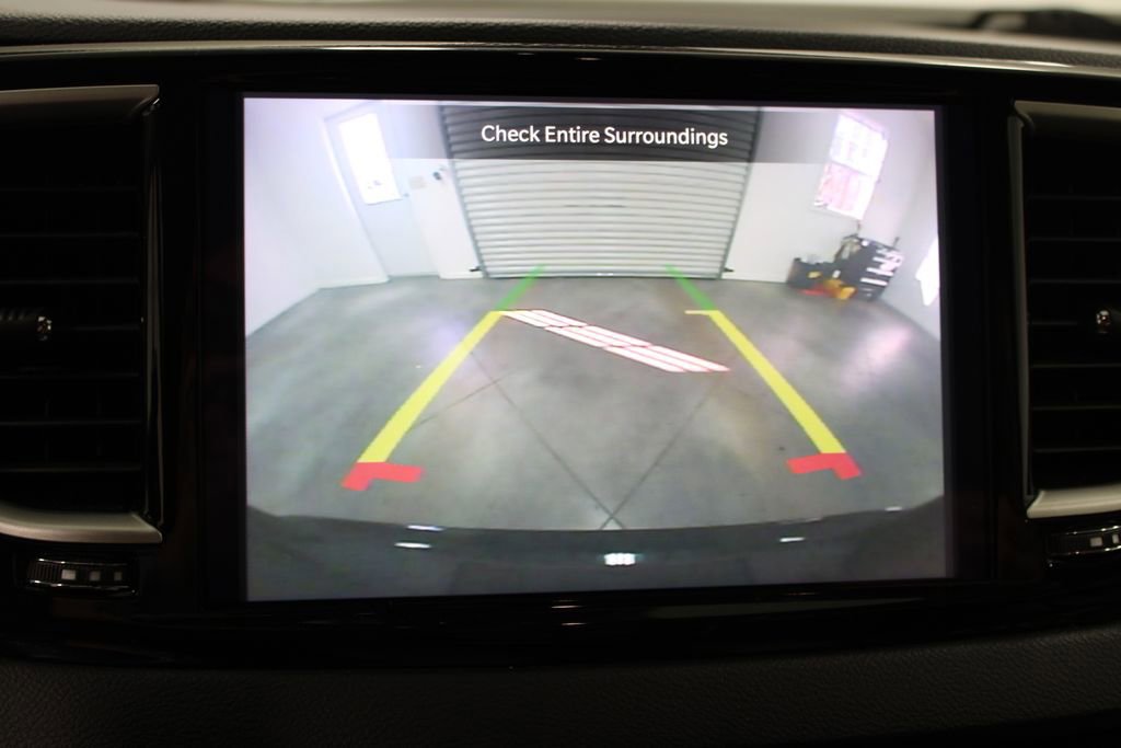 Used 2024 Chrysler Pacifica Touring-L image 51