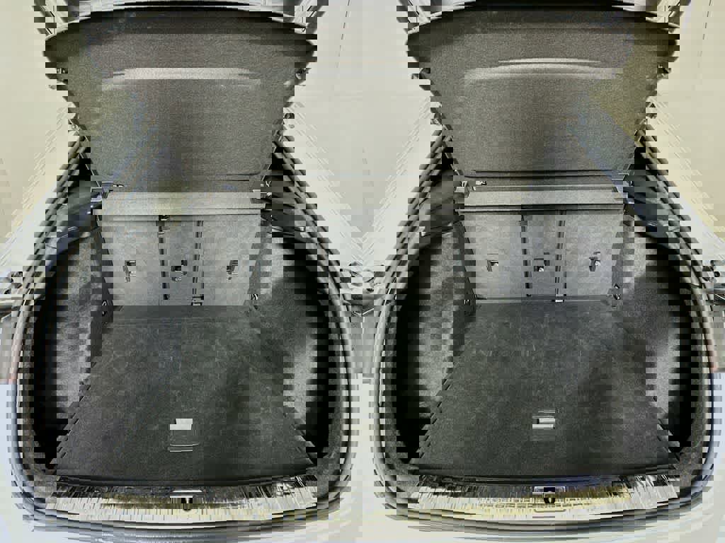 Used 2024 Audi Q3 2.0T Premium image 24