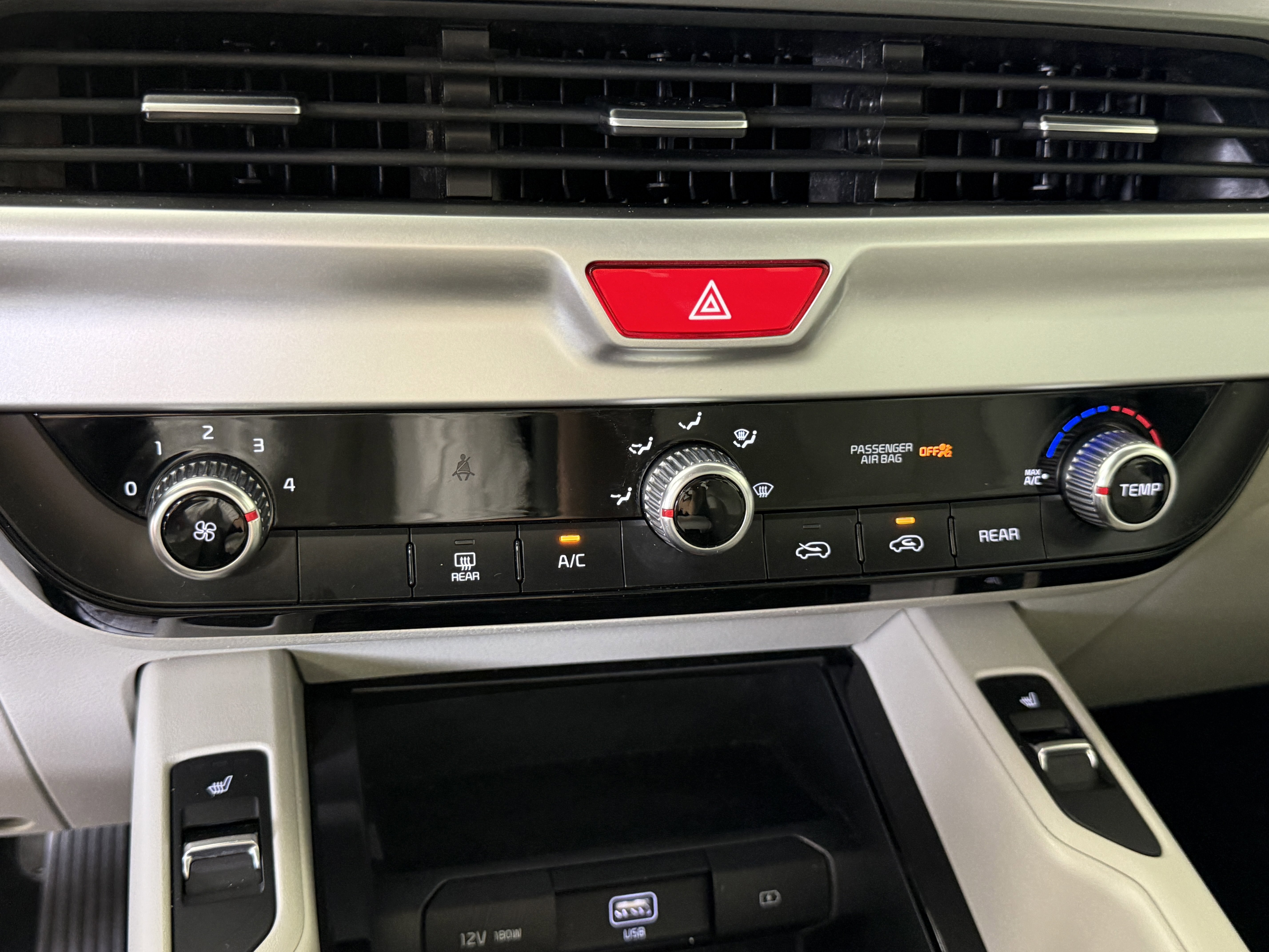 Used 2020 Kia Telluride S image 22