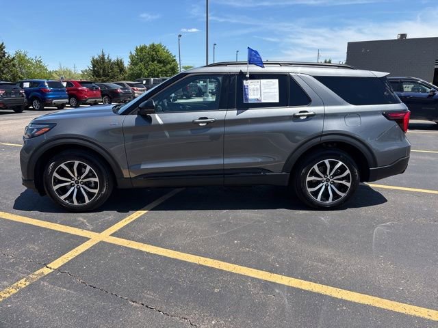 Certified 2025 Ford Explorer ST-Line AWD/4WD image 20