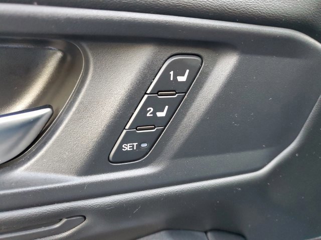 Used 2023 Honda Accord EX-L image 18