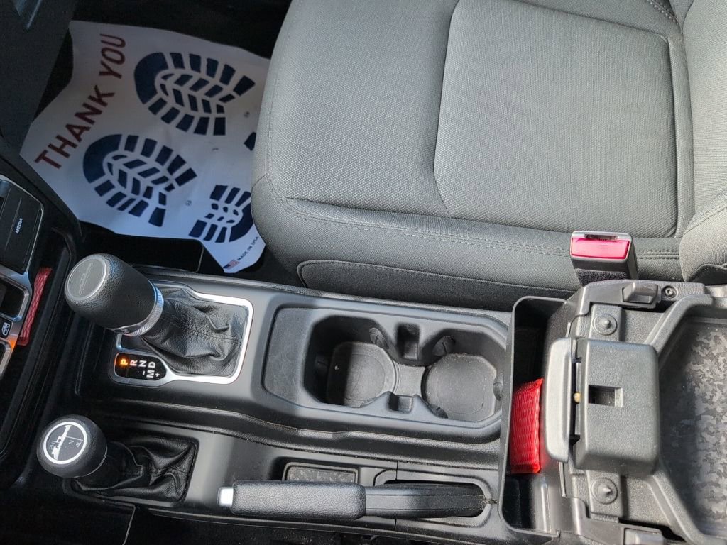 Used 2022 Jeep Gladiator Sport image 20