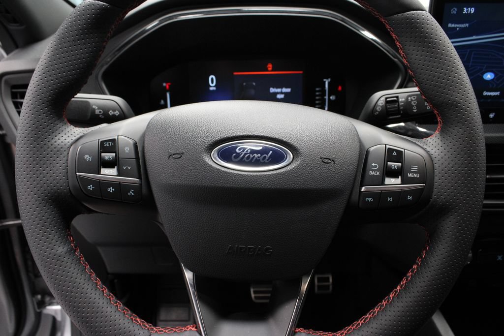 Certified 2024 Ford Escape ST-Line w/ Tech Pack #1 AWD/4WD image 31