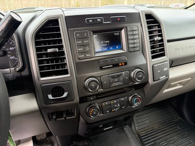 Certified 2017 Ford F550 XL image 25