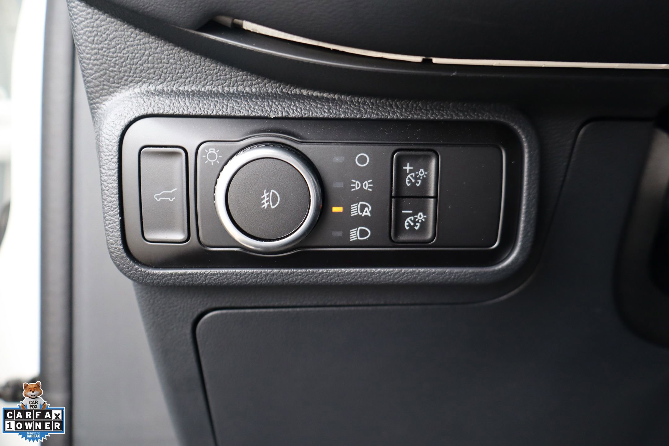 Certified 2025 Ford Explorer ST AWD/4WD image 12