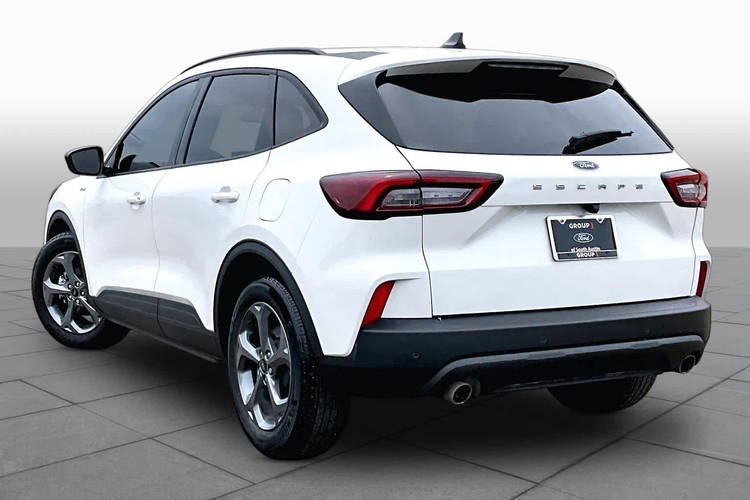Certified 2025 Ford Escape ST-Line w/ Tech Pack #1 FWD image 12