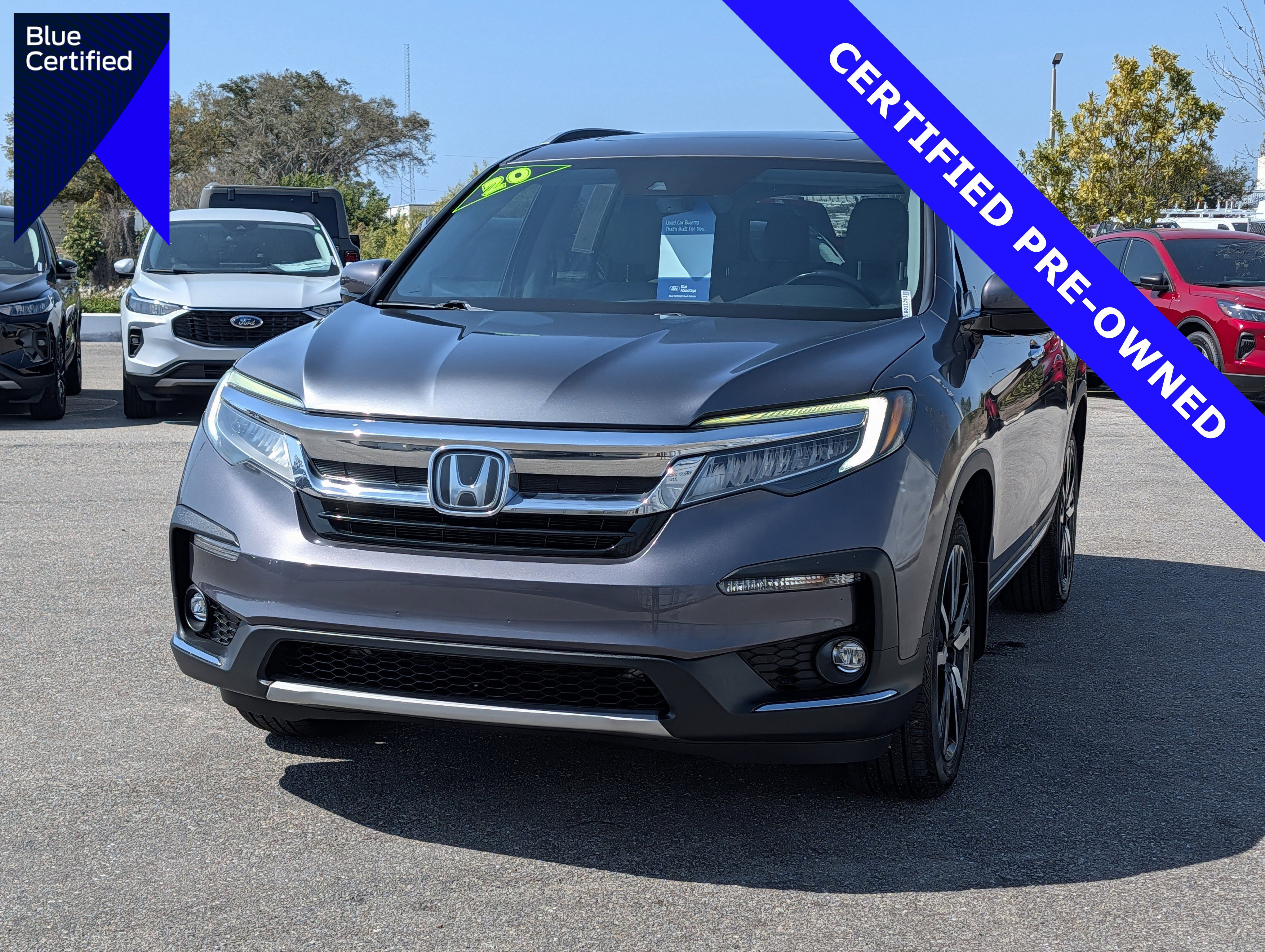 Used 2020 Honda Pilot Touring image 1