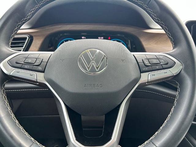 Used 2024 Volkswagen Atlas SE AWD/4WD image 25