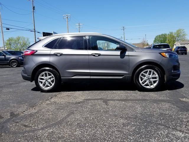 Certified 2024 Ford Edge SEL w/ Convenience Package AWD/4WD image 3