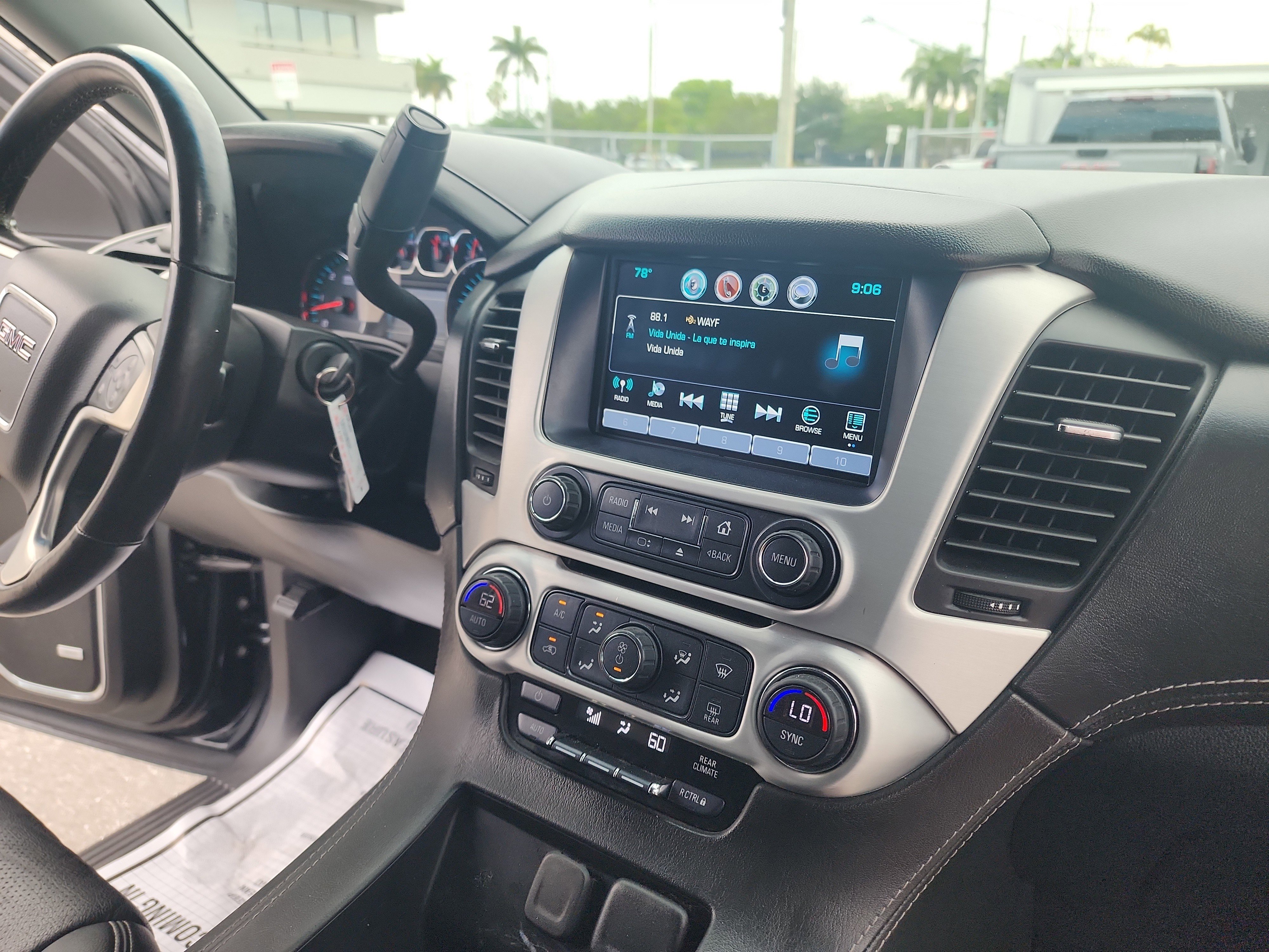 Used 2018 GMC Yukon SLE RWD image 33