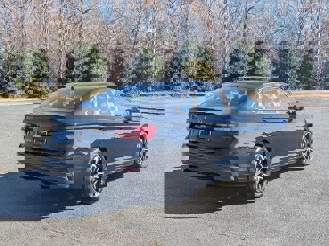 Used 2024 Volkswagen Jetta Sport image 5