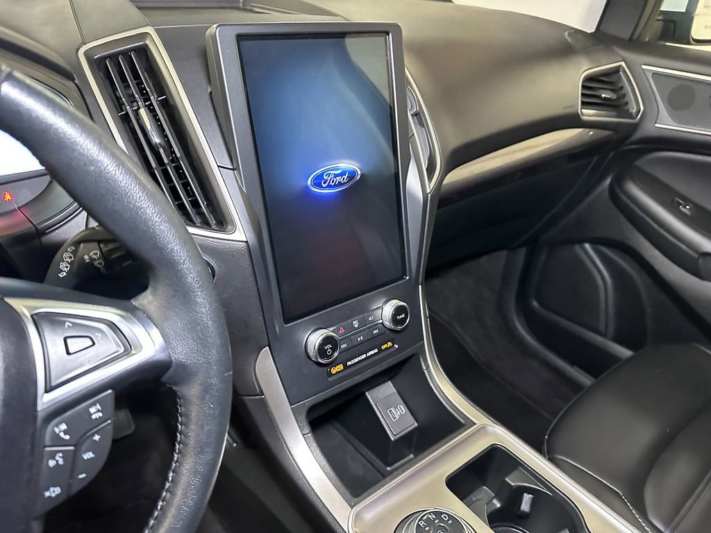 Certified 2024 Ford Edge SEL image 39