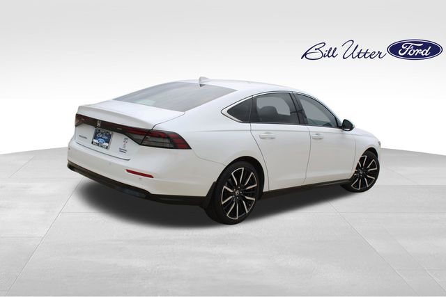 Used 2024 Honda Accord Touring image 5
