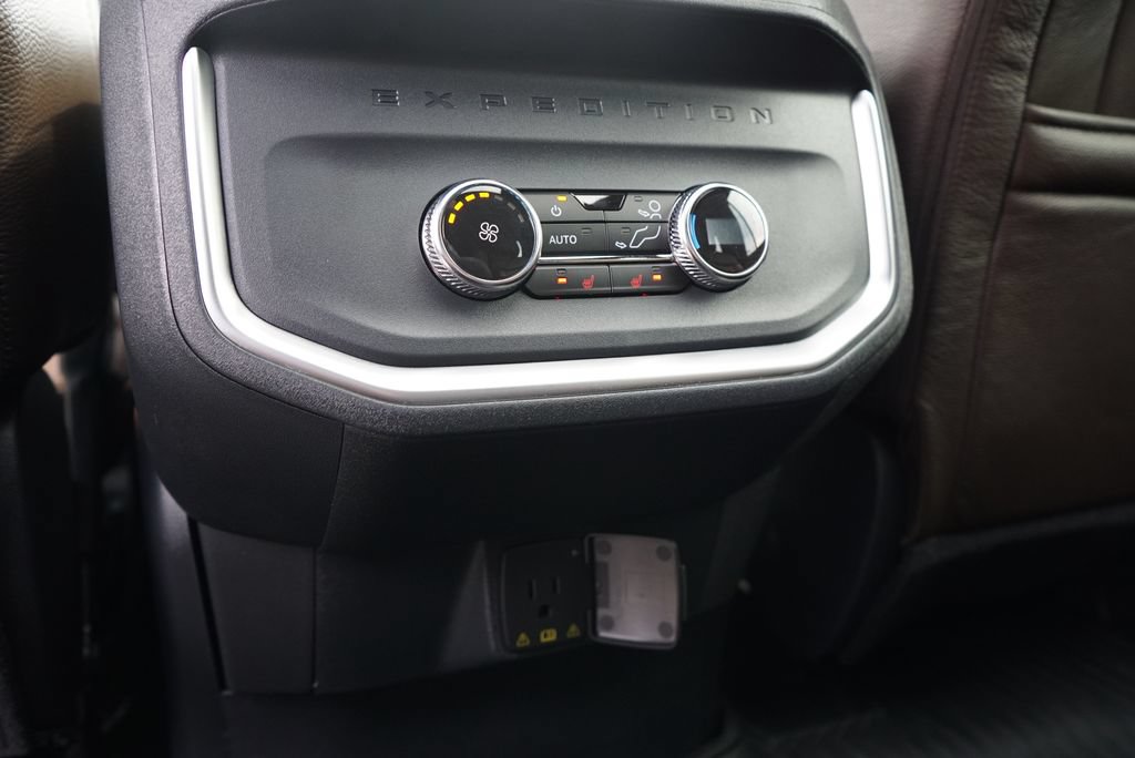 Certified 2026 Ford Expedition Max King Ranch AWD/4WD image 12
