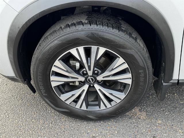 Used 2023 Nissan Rogue SV image 10