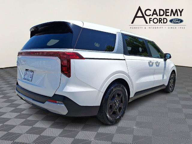 Used 2025 Kia Carnival FWD image 6