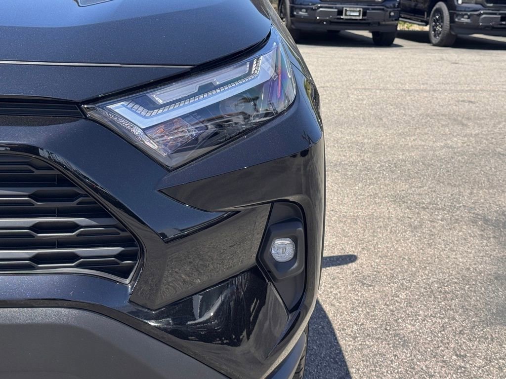 Used 2025 Toyota RAV4 XLE Premium AWD/4WD image 7