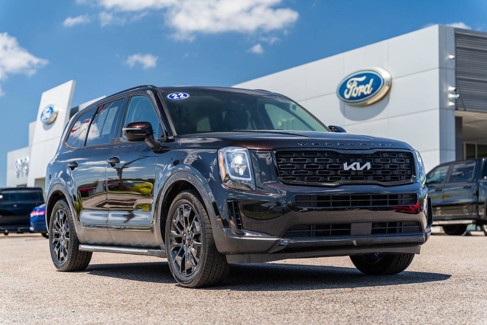 Used 2022 Kia Telluride EX w/ EX Premium Package