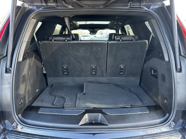 Used 2022 Cadillac Escalade Premium Luxury image 46