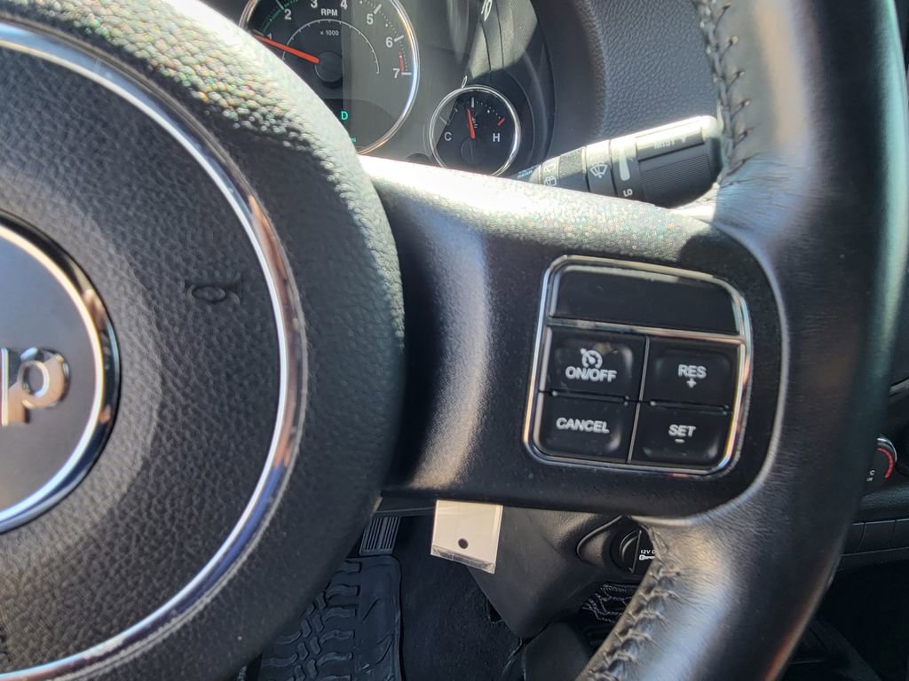 Used 2017 Jeep Wrangler Unlimited Sport w/ Connectivity Group AWD/4WD image 22