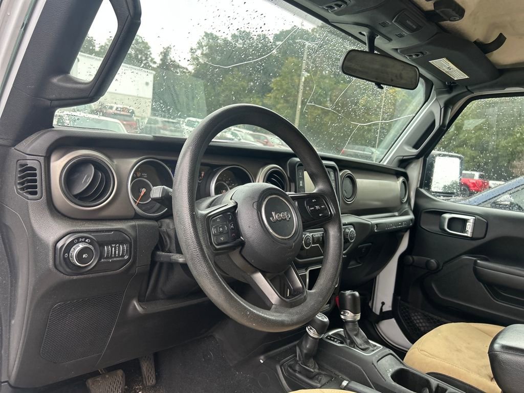 Used 2018 Jeep Wrangler Unlimited Sport image 13