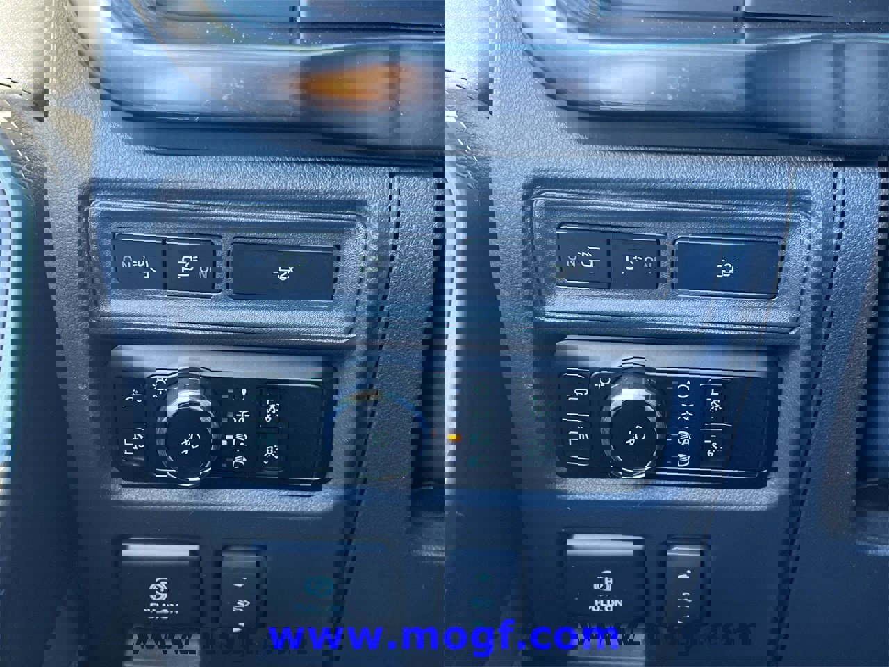 Certified 2023 Ford F150 Lariat w/ Equipment Group 502A High image 26