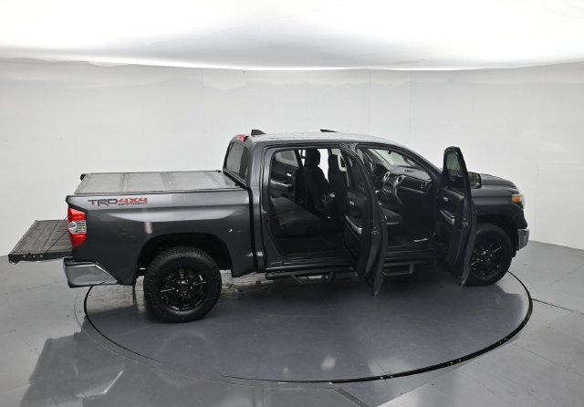 Used 2020 Toyota Tundra SR5 w/ SR5 Upgrade Package AWD/4WD image 41