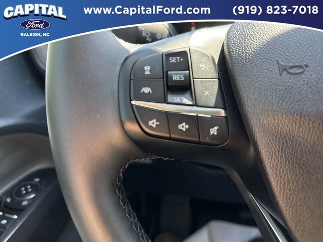 Certified 2025 Ford Maverick Lariat w/ Black Appearance Package image 24