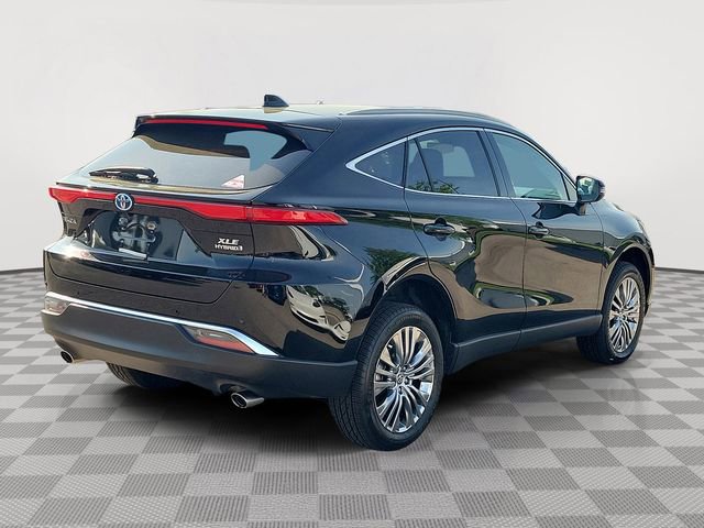 Used 2023 Toyota Venza XLE AWD/4WD image 5