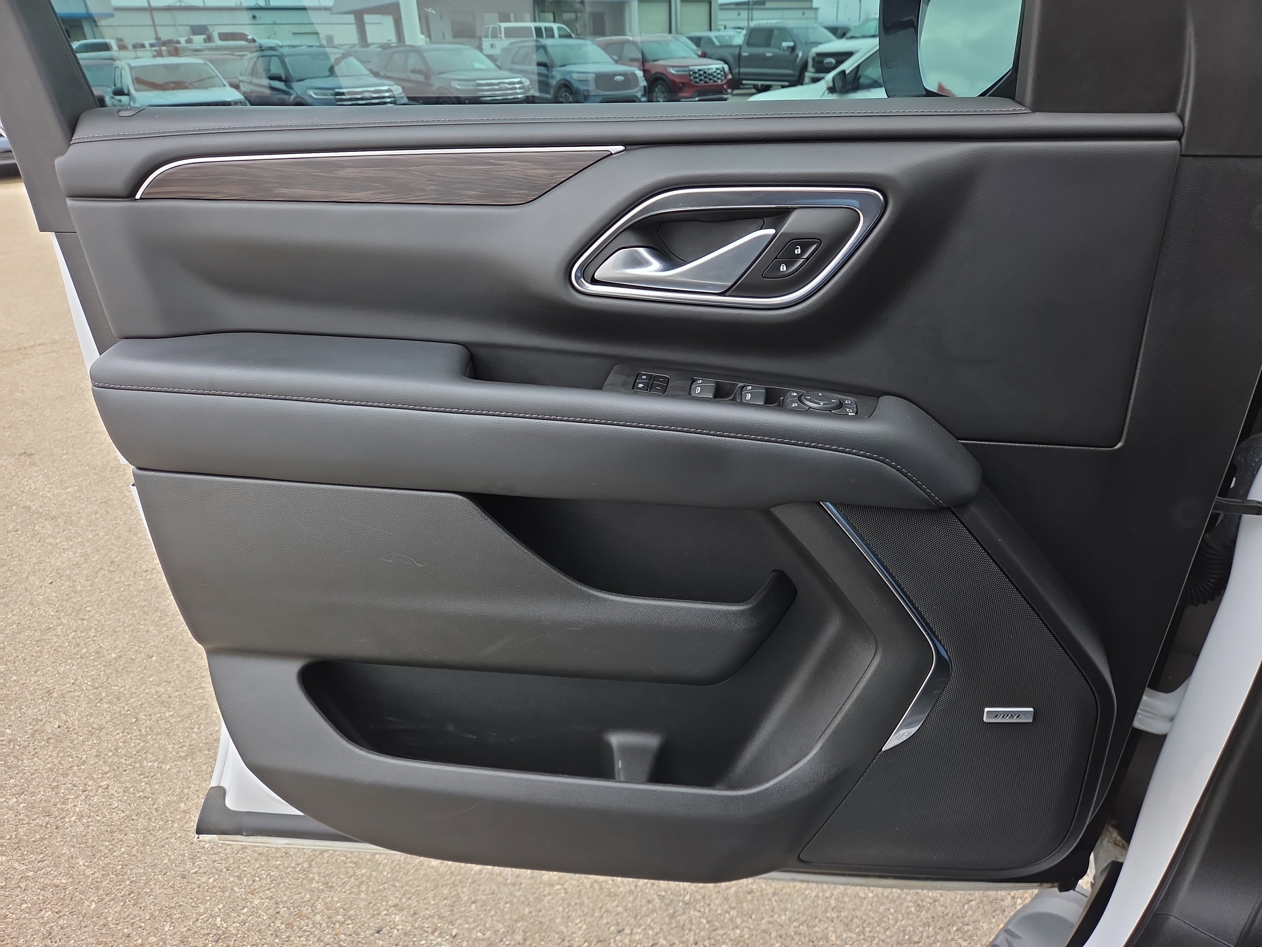 Used 2022 Chevrolet Tahoe Z71 w/ Luxury Package image 19