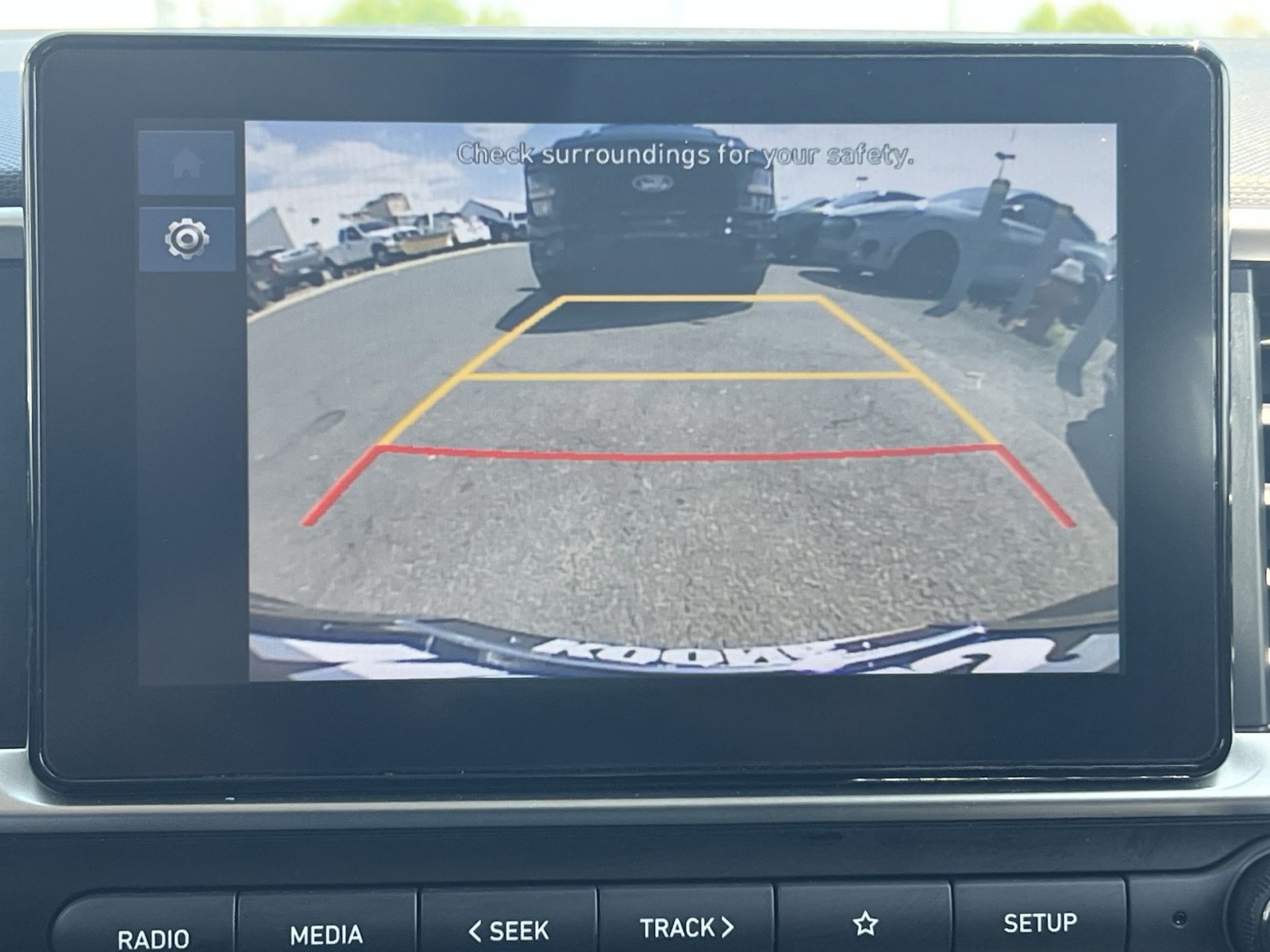 Used 2025 Hyundai Venue SEL FWD image 27